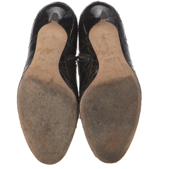 Dior Glossy Black Quilted Ankle Boots - Picture 5 of 5